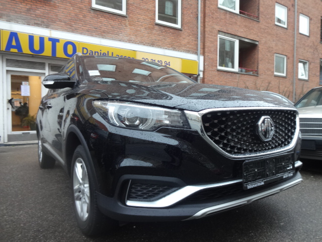 MG´s superfede ZS EV i sort højglans, kun 36.000 km.