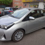 SUPER VELHOLDT TOYOTA YARIS HYBRID 1,5 H2 COMFORT // E-CVT full