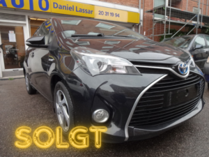 TOYOTA YARIS 1,5 HYBRID SPORT