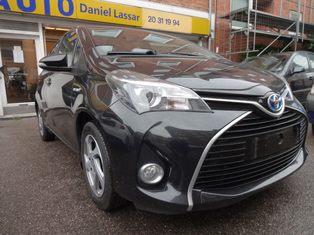 TOYOTA YARIS 1,5 HYBRID SPORT