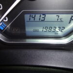 TOYOTA YARIS 1.5 HYBRID  // E-CVT SUPER VELHOLDT full