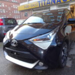 SUPER FLOT STAND TOYOTA AYGO 1,0 EN EJER 2021 full