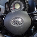 SUPER FLOT STAND TOYOTA AYGO 1,0 EN EJER 2021 full